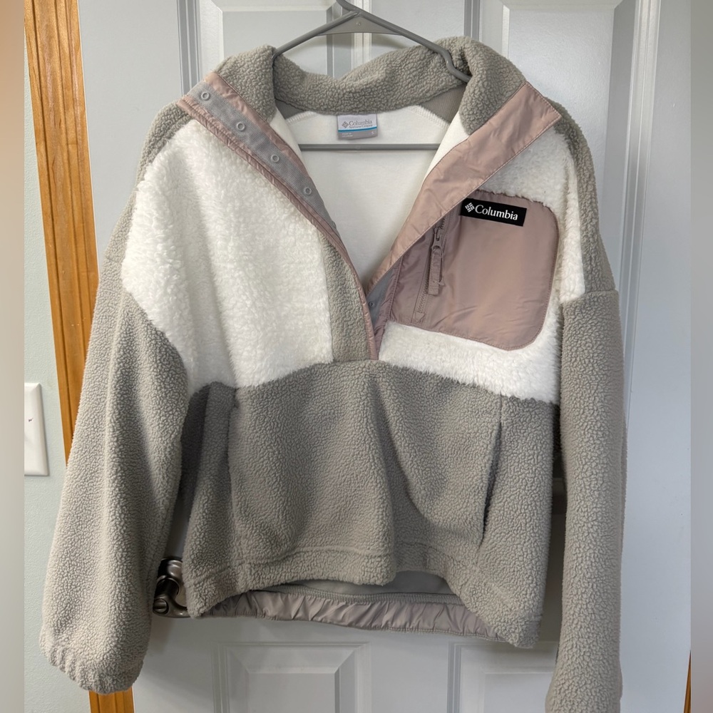 Columbia Sherpa Fleece Jacket - Gray and Cream